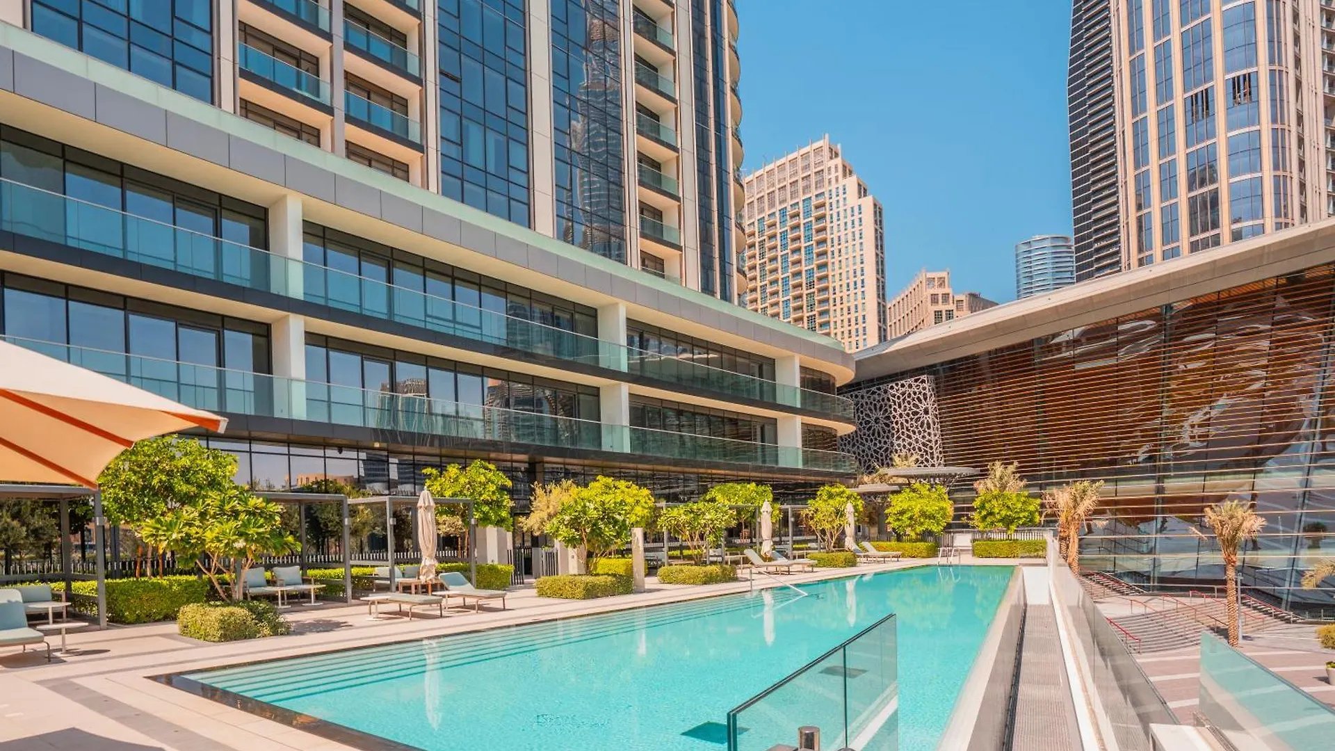 Luxury 1-Bedroom Holiday Apartment In Downtown Dubai I Walk To Dubai Mall And Fountains
