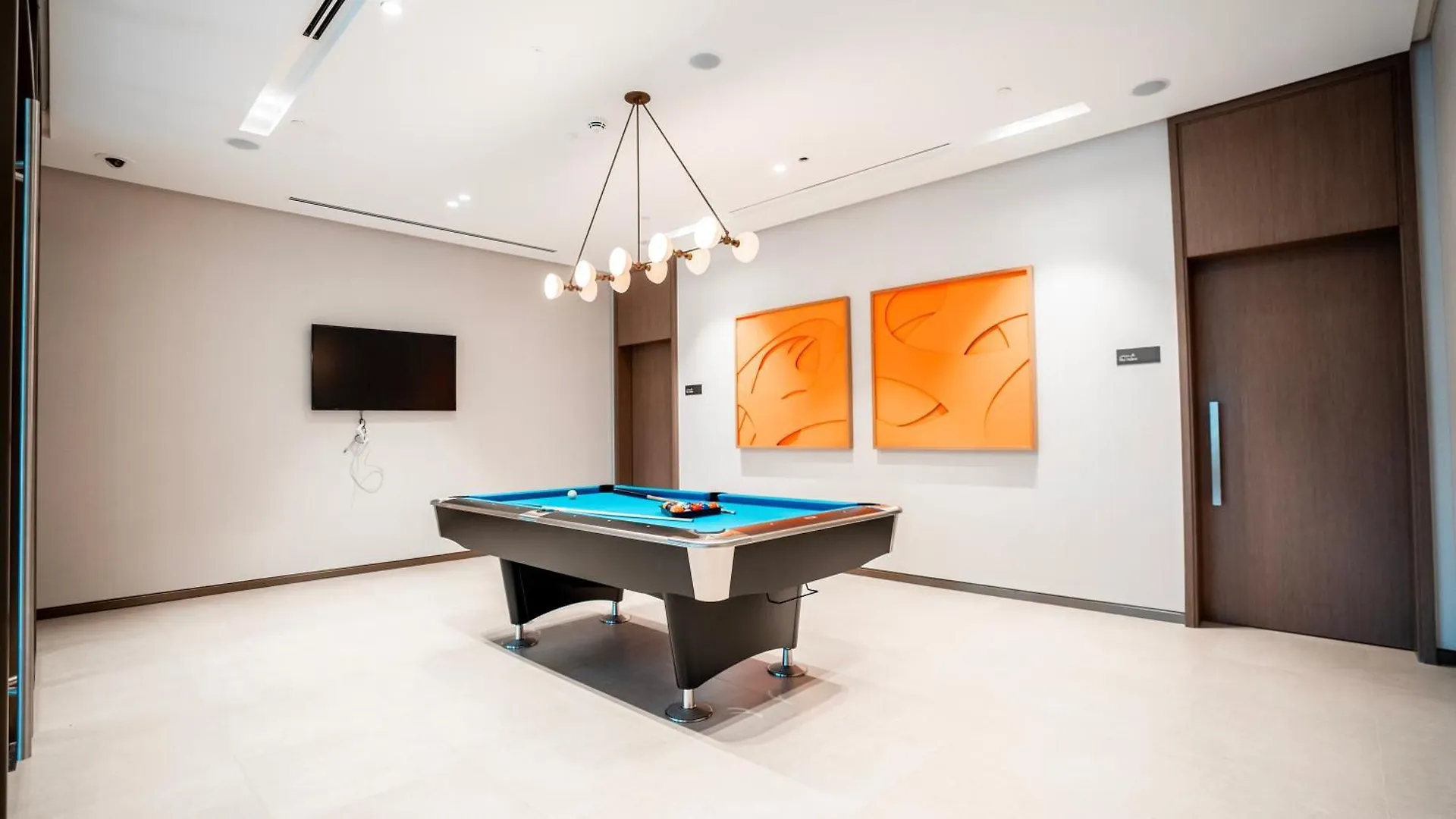 Luxury 1-Bedroom Holiday Apartment In Downtown Dubai I Walk To Dubai Mall And Fountains